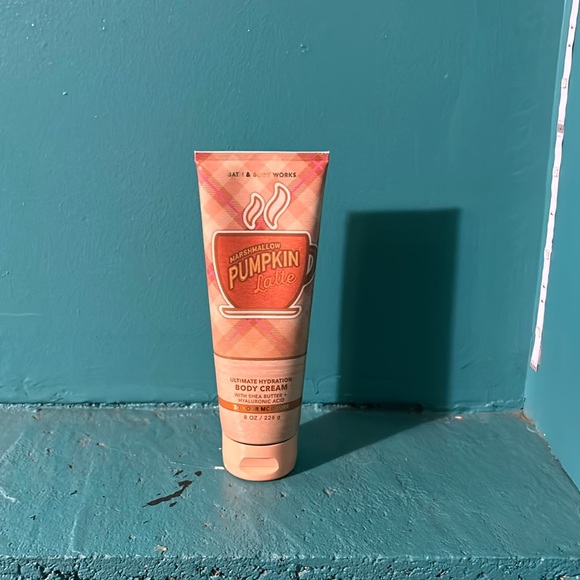 bath and body works lotion - Picture 1 of 2